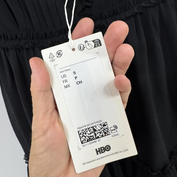 The White Lotus H&M Chiffon Ruffle Dress. - Picture 7 of 10